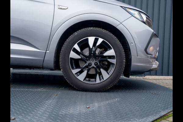 Opel Grandland 1.2 Turbo GS Line | Trekhaak afnb. | Matrix Led | Stoel & Stuur verw. | Prijs Rijklaar!!