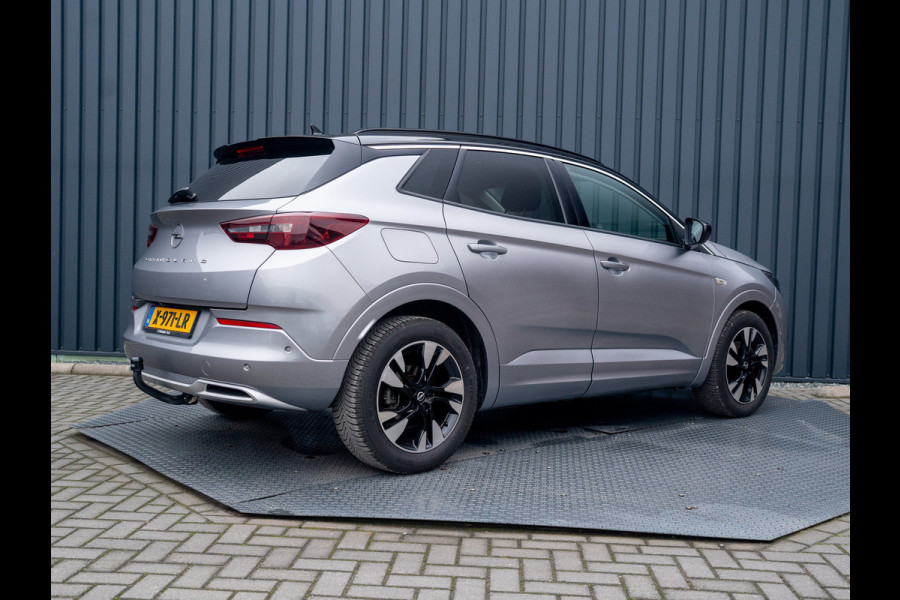 Opel Grandland 1.2 Turbo GS Line | Trekhaak afnb. | Matrix Led | Stoel & Stuur verw. | Prijs Rijklaar!!