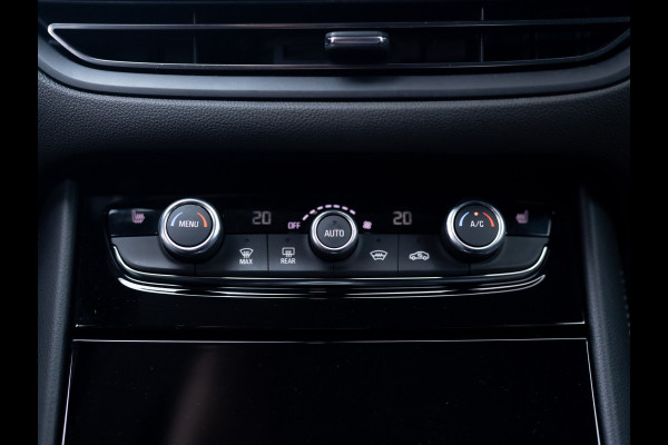 Opel Grandland 1.2 Turbo GS Line | Trekhaak afnb. | Matrix Led | Stoel & Stuur verw. | Prijs Rijklaar!!