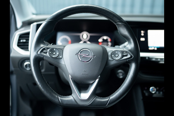 Opel Grandland 1.2 Turbo GS Line | Trekhaak afnb. | Matrix Led | Stoel & Stuur verw. | Prijs Rijklaar!!