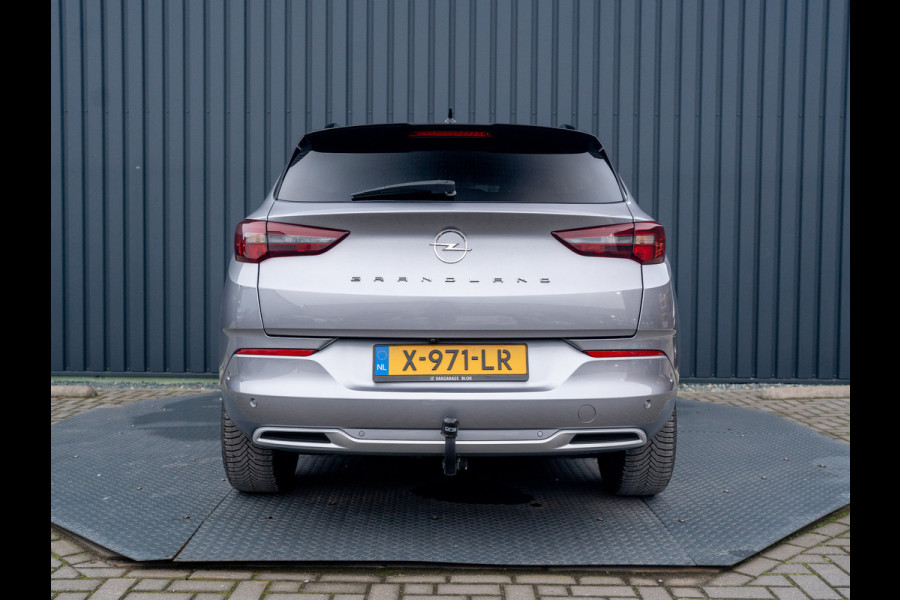 Opel Grandland 1.2 Turbo GS Line | Trekhaak afnb. | Matrix Led | Stoel & Stuur verw. | Prijs Rijklaar!!