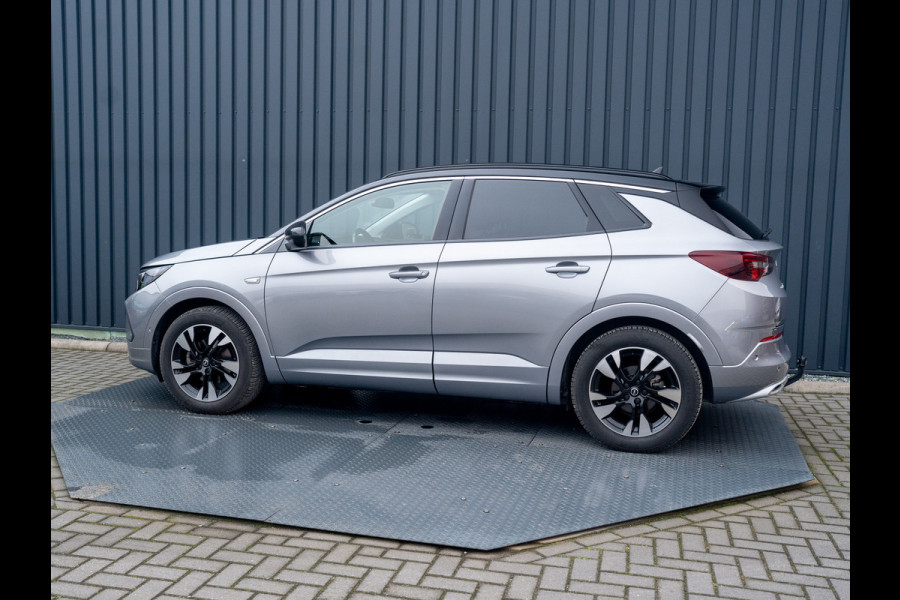 Opel Grandland 1.2 Turbo GS Line | Trekhaak afnb. | Matrix Led | Stoel & Stuur verw. | Prijs Rijklaar!!