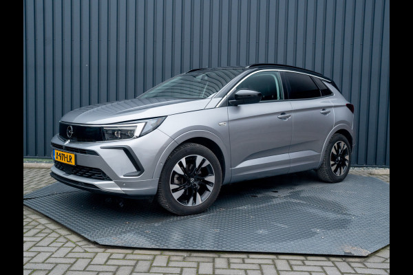 Opel Grandland 1.2 Turbo GS Line | Trekhaak afnb. | Matrix Led | Stoel & Stuur verw. | Prijs Rijklaar!!