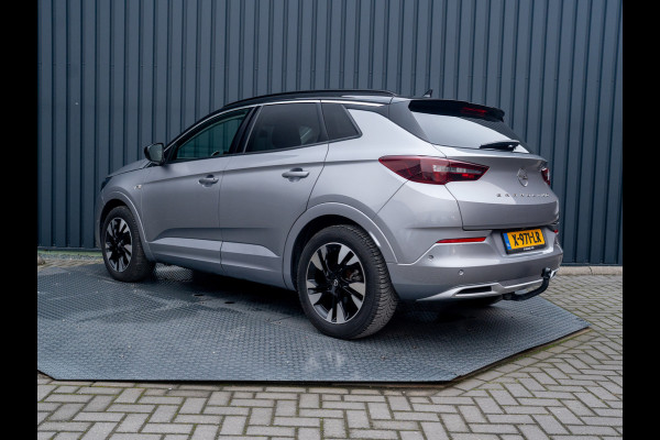 Opel Grandland 1.2 Turbo GS Line | Trekhaak afnb. | Matrix Led | Stoel & Stuur verw. | Prijs Rijklaar!!