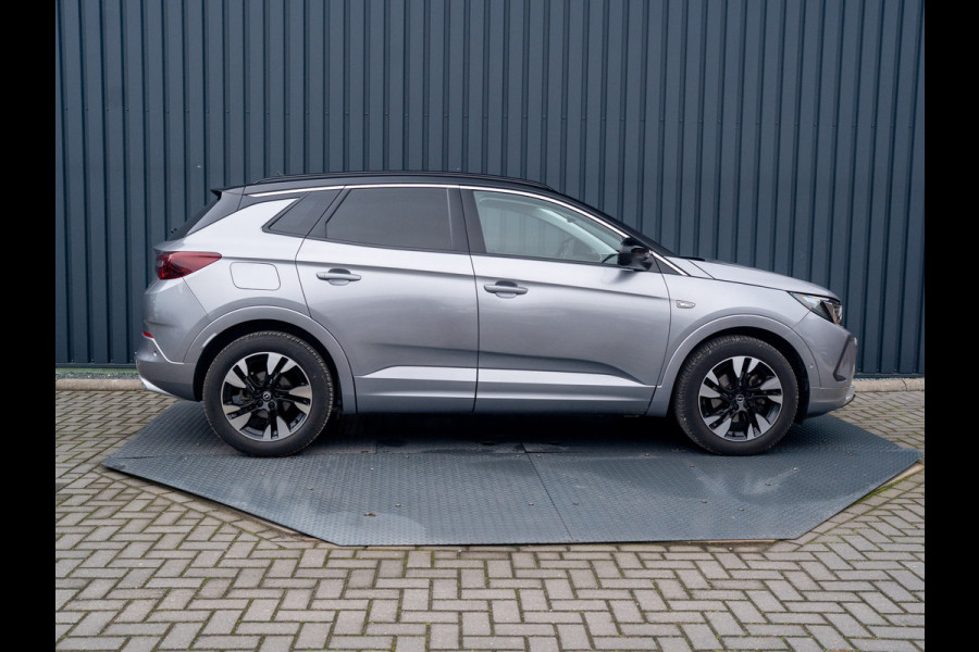 Opel Grandland 1.2 Turbo GS Line | Trekhaak afnb. | Matrix Led | Stoel & Stuur verw. | Prijs Rijklaar!!