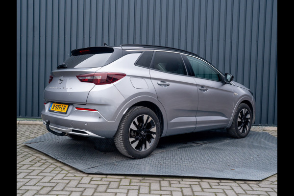 Opel Grandland 1.2 Turbo GS Line | Trekhaak afnb. | Matrix Led | Stoel & Stuur verw. | Prijs Rijklaar!!