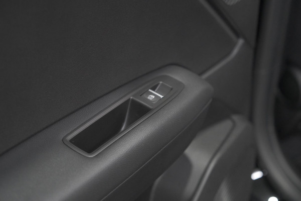 Renault Captur Mild Hybrid 160 EDC Techno | Pack Winter | Camera | Adaptieve Cruise Control | Apple Carplay