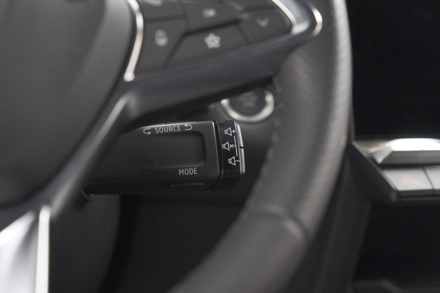 Renault Captur Mild Hybrid 160 EDC Techno | Pack Winter | Camera | Adaptieve Cruise Control | Apple Carplay