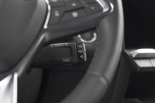 Renault Captur Mild Hybrid 160 EDC Techno | Pack Winter | Camera | Adaptieve Cruise Control | Apple Carplay