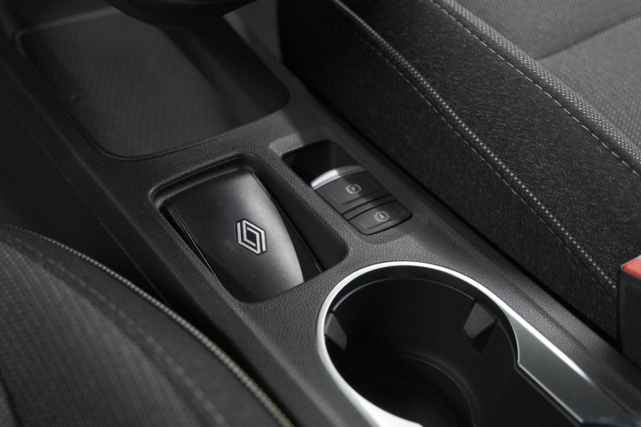 Renault Captur Mild Hybrid 160 EDC Techno | Pack Winter | Camera | Adaptieve Cruise Control | Apple Carplay