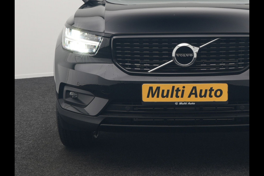 Volvo XC40 T4 Recharge R-Design Plug In Hybrid 211pk Dealer O.H. PHEV | Camera | Keyless | Lederen Sportstoelen Memory & Verwarmd | Apple Carplay | Stuur Verwarmd | Cruise Control | Navigatie | Virtual | DAB | 19"L.M |