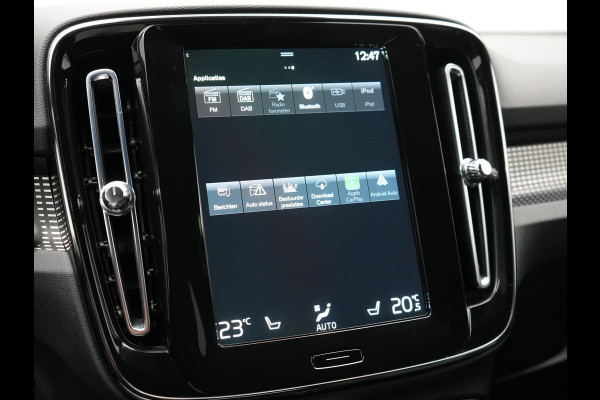 Volvo XC40 T4 Recharge R-Design Plug In Hybrid 211pk Dealer O.H. PHEV | Camera | Keyless | Lederen Sportstoelen Memory & Verwarmd | Apple Carplay | Stuur Verwarmd | Cruise Control | Navigatie | Virtual | DAB | 19"L.M |