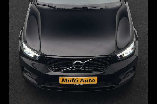 Volvo XC40 T4 Recharge R-Design Plug In Hybrid 211pk Dealer O.H. PHEV | Camera | Keyless | Lederen Sportstoelen Memory & Verwarmd | Apple Carplay | Stuur Verwarmd | Cruise Control | Navigatie | Virtual | DAB | 19"L.M |