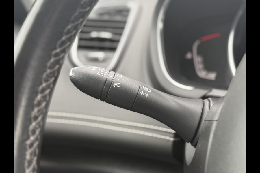 Renault Grand Scénic 1.3 TCe Initiale Paris 7p. 1e Eigenaar,Navi,Camera,Bose,Trekhaak,Head Up Display,Vol Opties,APK tot 07-2026