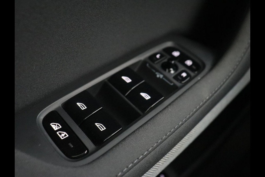 Polestar 2 Long Range Single Motor 78 kWh | Trekhaak | Stoelverwarming | Keyless | Full LED | Carplay | Navigatie | 19'' | Elektrische stoelen | Climate control | Parkeerhulp