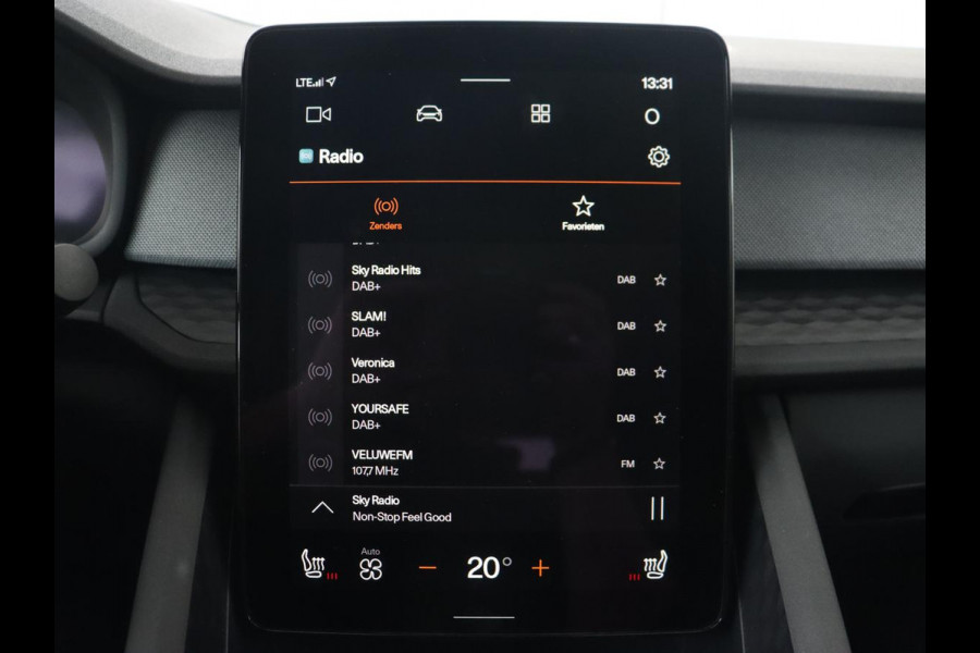 Polestar 2 Long Range Single Motor 78 kWh | Trekhaak | Stoelverwarming | Keyless | Full LED | Carplay | Navigatie | 19'' | Elektrische stoelen | Climate control | Parkeerhulp