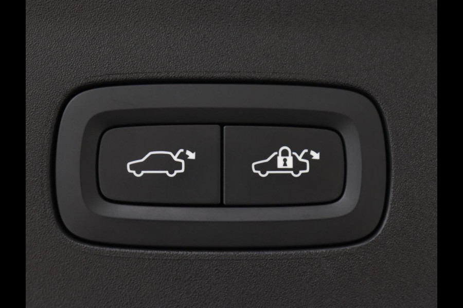 Polestar 2 Long Range Single Motor 78 kWh | Trekhaak | Stoelverwarming | Keyless | Full LED | Carplay | Navigatie | 19'' | Elektrische stoelen | Climate control | Parkeerhulp