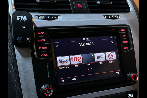 Volkswagen Scirocco 1.4 TSI R-Line Garantie Carplay Camera Cruise Clima Navi Led PDC Rijklaar