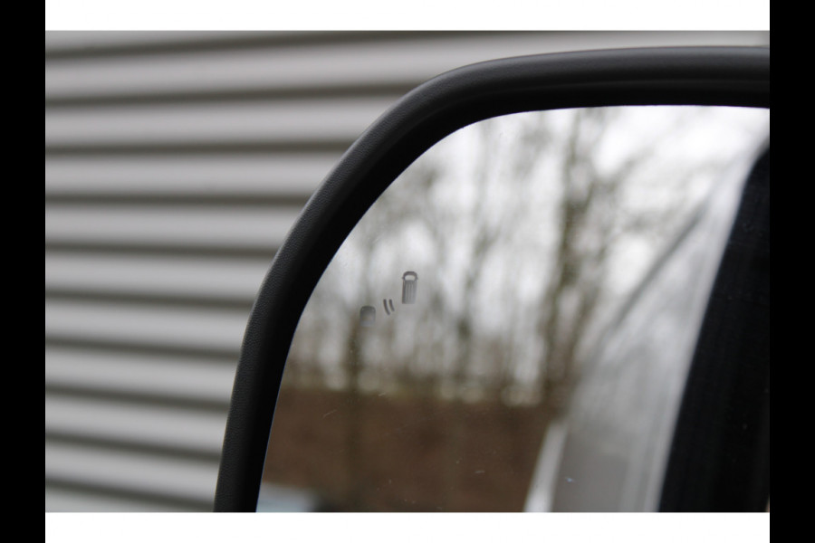 Ford Transit Custom 320 2.0 TDCI L2H1 Limited 170pk - 1+1 Stoelopstelling - 2x Schuifdeur - Adaptive Cruise - Verwarmd stuur - Blind spot - Navigati