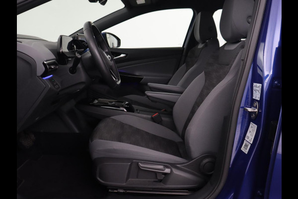 Volkswagen ID.4 Pro 77 kWh | Trekhaak | Stoelverwarming | Warmtepomp | Sfeerverlichting | Stuurverwarming | Carplay | Adaptive cruise | Keyless | Camera | Navigatie | Full LED