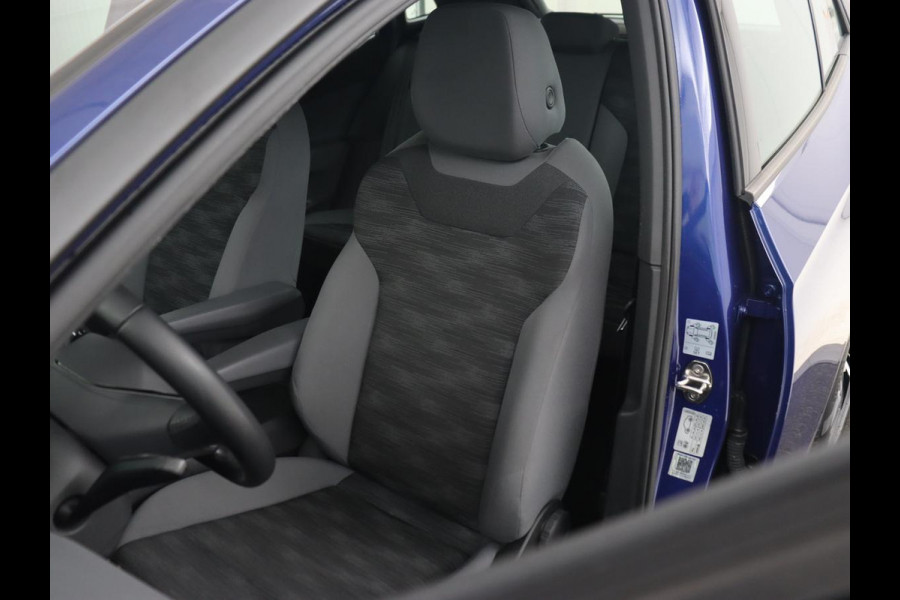 Volkswagen ID.4 Pro 77 kWh | Trekhaak | Stoelverwarming | Warmtepomp | Sfeerverlichting | Stuurverwarming | Carplay | Adaptive cruise | Keyless | Camera | Navigatie | Full LED