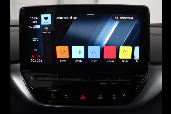 Volkswagen ID.4 Pro 77 kWh | Trekhaak | Stoelverwarming | Warmtepomp | Sfeerverlichting | Stuurverwarming | Carplay | Adaptive cruise | Keyless | Camera | Navigatie | Full LED