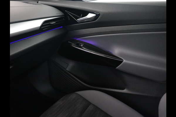 Volkswagen ID.4 Pro 77 kWh | Trekhaak | Stoelverwarming | Warmtepomp | Sfeerverlichting | Stuurverwarming | Carplay | Adaptive cruise | Keyless | Camera | Navigatie | Full LED