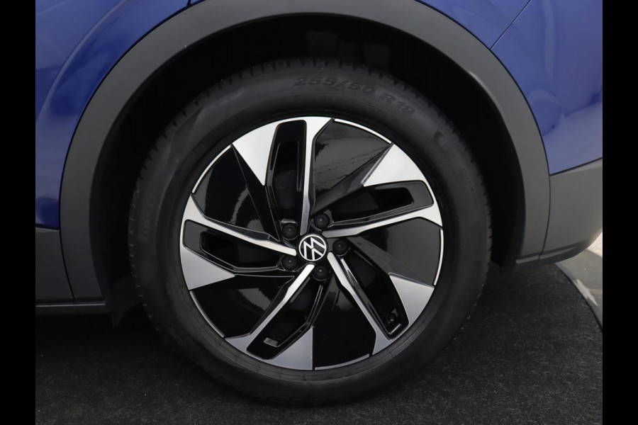 Volkswagen ID.4 Pro 77 kWh | Trekhaak | Stoelverwarming | Warmtepomp | Sfeerverlichting | Stuurverwarming | Carplay | Adaptive cruise | Keyless | Camera | Navigatie | Full LED