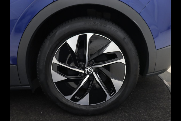 Volkswagen ID.4 Pro 77 kWh | Trekhaak | Stoelverwarming | Warmtepomp | Sfeerverlichting | Stuurverwarming | Carplay | Adaptive cruise | Keyless | Camera | Navigatie | Full LED