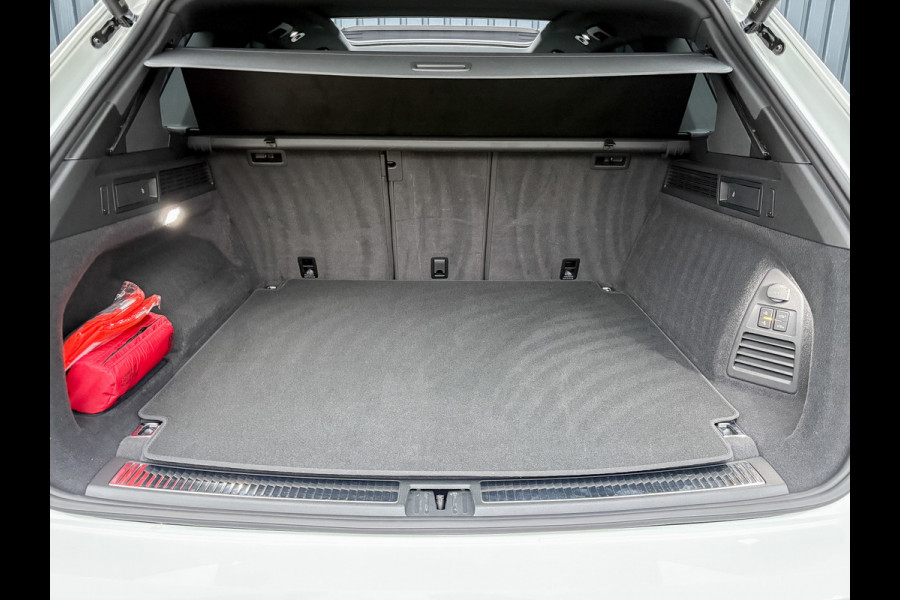 Volkswagen Touareg 3.0 TSi 4MOTION R | Luchtvering | Panodak | Trekhaak | Stoelkoeling | 360 Camera | Black Style | Prijs Rijklaar!!