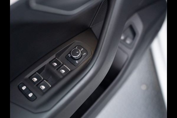 Volkswagen Touareg 3.0 TSi 4MOTION R | Luchtvering | Panodak | Trekhaak | Stoelkoeling | 360 Camera | Black Style | Prijs Rijklaar!!