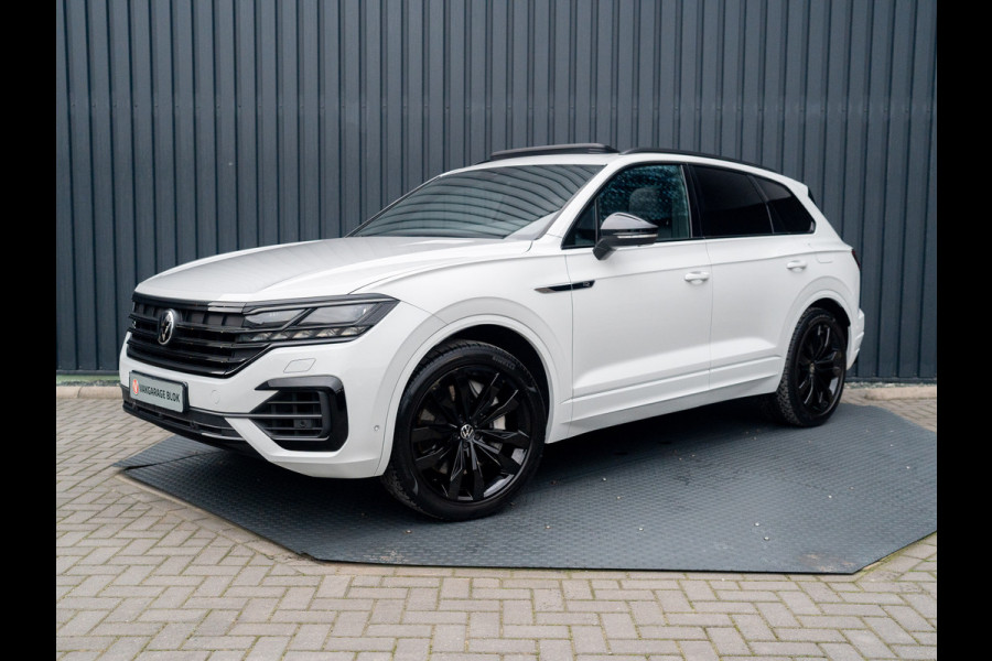 Volkswagen Touareg 3.0 TSi 4MOTION R | Luchtvering | Panodak | Trekhaak | Stoelkoeling | 360 Camera | Black Style | Prijs Rijklaar!!