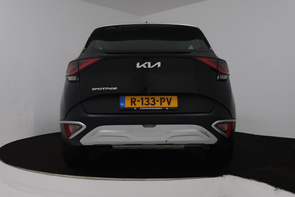 Kia Sportage 1.6 T-GDi MHEV DynamicLine (DIGITALE COCKPIT, LANE-ASSIST, ACHTERUITRIJCAMERA, PARKEERSENSOREN, NAVIGATIE)