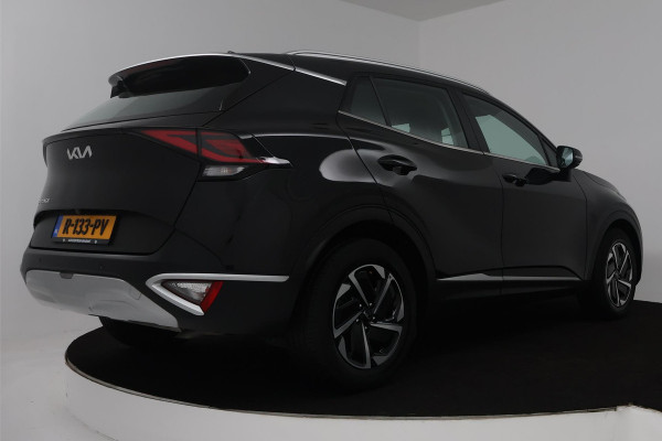 Kia Sportage 1.6 T-GDi MHEV DynamicLine (DIGITALE COCKPIT, LANE-ASSIST, ACHTERUITRIJCAMERA, PARKEERSENSOREN, NAVIGATIE)
