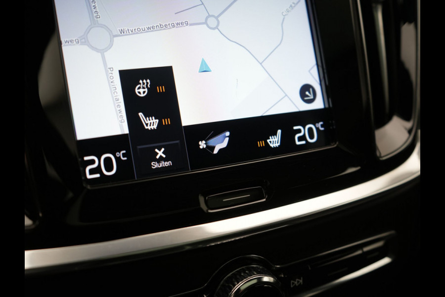 Volvo V60 T6 Twin Engine AWD R-Design Plug In Hybrid 340pk Dealer O.H. PHEV | Trekhaak Af Fabriek | Panodak | Head Up | Adaptive Cruise | 360 Camera | Lederen Sportstoelen Memory & Verwarmd | Apple Carplay | Stuur Verwarmd | Blis | Keyless | Navigatie | DAB |