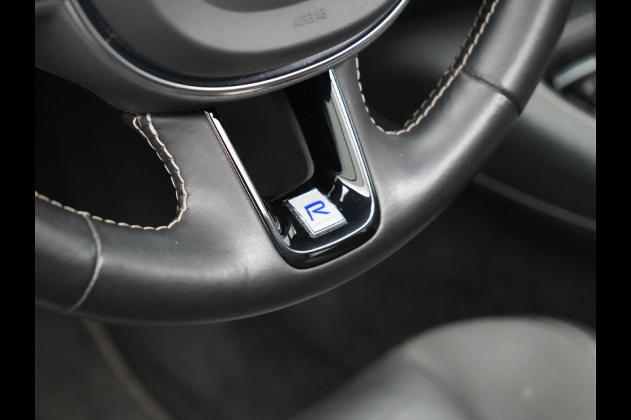 Volvo V60 T6 Twin Engine AWD R-Design Plug In Hybrid 340pk Dealer O.H. PHEV | Trekhaak Af Fabriek | Panodak | Head Up | Adaptive Cruise | 360 Camera | Lederen Sportstoelen Memory & Verwarmd | Apple Carplay | Stuur Verwarmd | Blis | Keyless | Navigatie | DAB |