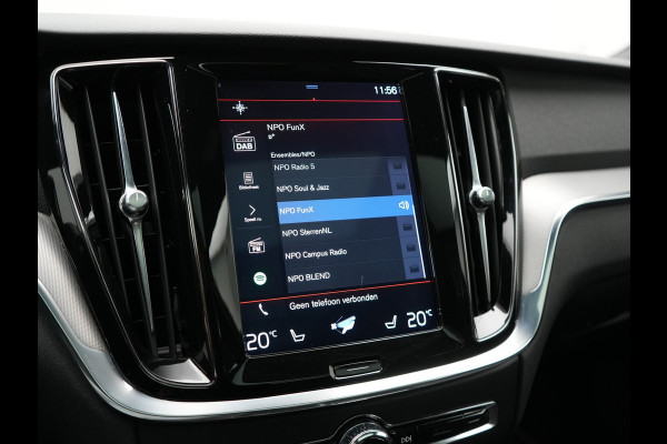 Volvo V60 T6 Twin Engine AWD R-Design Plug In Hybrid 340pk Dealer O.H. PHEV | Trekhaak Af Fabriek | Panodak | Head Up | Adaptive Cruise | 360 Camera | Lederen Sportstoelen Memory & Verwarmd | Apple Carplay | Stuur Verwarmd | Blis | Keyless | Navigatie | DAB |