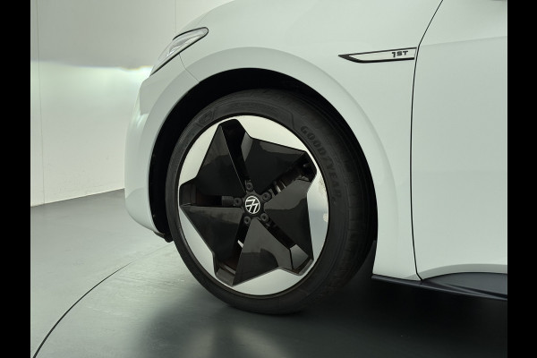 Volkswagen ID.3 First Max 58kWh SOH 93% Ergo-Active Stoelen Panoramadak Adap.Cruise Navi Ecc Apple Carplay Android Auto Camera Pdc Stuur+Stoelve Lmv Privacy Glas Keyless Advanced Led-a-licht dynamisch Matrix led Bluetooth Rijstrooksensor Wifi Origineel Nederlandse Auto