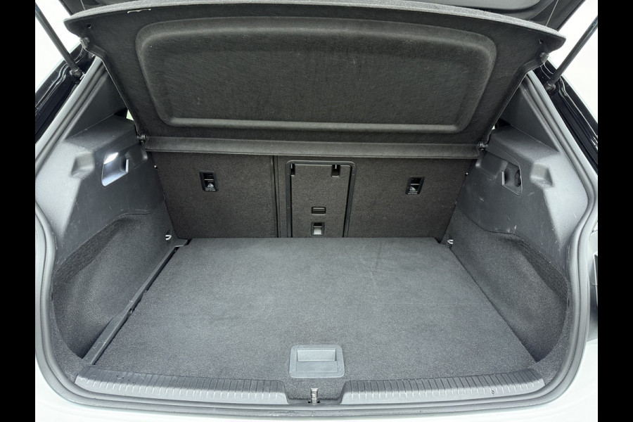 Volkswagen ID.3 First Max 58kWh SOH 93% Ergo-Active Stoelen Panoramadak Adap.Cruise Navi Ecc Apple Carplay Android Auto Camera Pdc Stuur+Stoelve Lmv Privacy Glas Keyless Advanced Led-a-licht dynamisch Matrix led Bluetooth Rijstrooksensor Wifi Origineel Nederlandse Auto