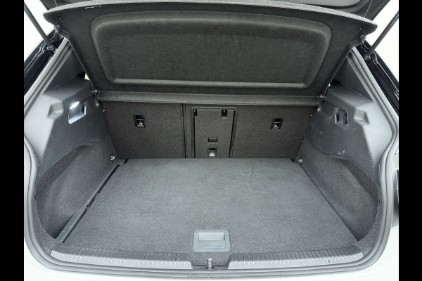 Volkswagen ID.3 First Max 58kWh SOH 93% Ergo-Active Stoelen Panoramadak Adap.Cruise Navi Ecc Apple Carplay Android Auto Camera Pdc Stuur+Stoelve Lmv Privacy Glas Keyless Advanced Led-a-licht dynamisch Matrix led Bluetooth Rijstrooksensor Wifi Origineel Nederlandse Auto