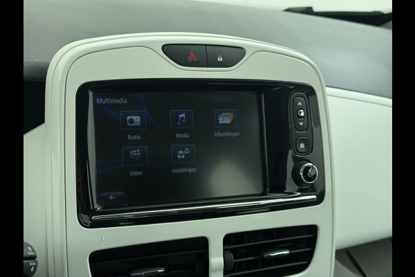 Renault ZOE R90 Life 41kWh SOH 92% (Eigen Accu) Ecc Navi Apple Carplay Android Auto Cruise Control Pdc Regen-Lichtsensor Hands-free access Bluetooth Led Pack City Pack Comfort Origineel Nederlandse Auto 1e Eigenaar geen dure huuraccu!