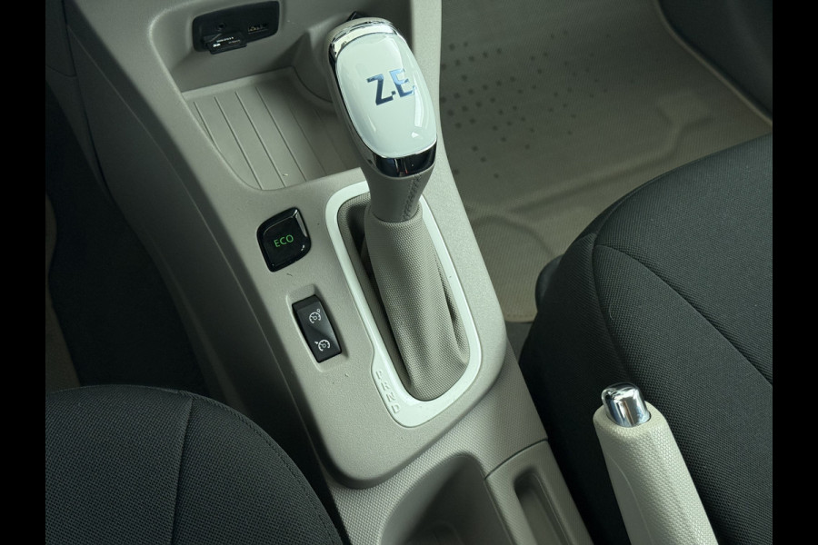 Renault ZOE R90 Life 41kWh SOH 92% (Eigen Accu) Ecc Navi Apple Carplay Android Auto Cruise Control Pdc Regen-Lichtsensor Hands-free access Bluetooth Led Pack City Pack Comfort Origineel Nederlandse Auto 1e Eigenaar geen dure huuraccu!