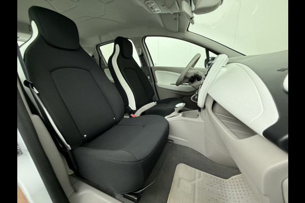 Renault ZOE R90 Life 41kWh SOH 92% (Eigen Accu) Ecc Navi Apple Carplay Android Auto Cruise Control Pdc Regen-Lichtsensor Hands-free access Bluetooth Led Pack City Pack Comfort Origineel Nederlandse Auto 1e Eigenaar geen dure huuraccu!