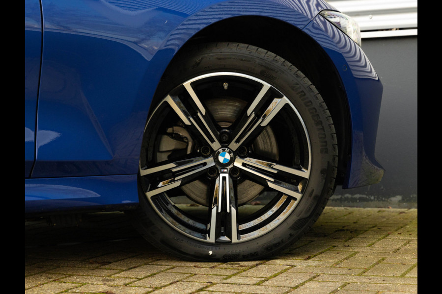 BMW 3-serie 330e M-Sport - LCI 2 - Dak - Trekhaak - Comfort Access - Comfort Pack