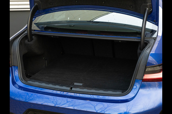 BMW 3-serie 330e M-Sport - LCI 2 - Dak - Trekhaak - Comfort Access - Comfort Pack