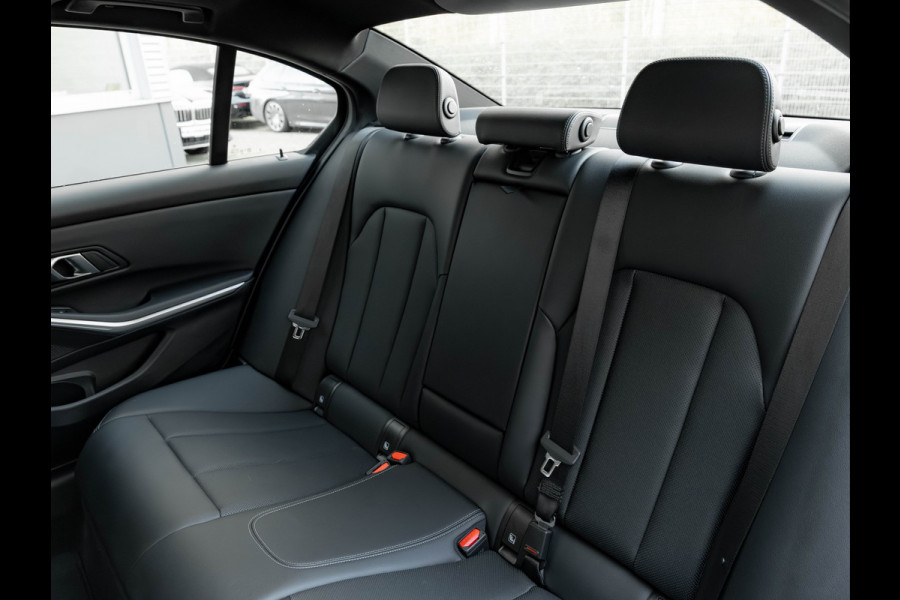 BMW 3-serie 330e M-Sport - LCI 2 - Dak - Trekhaak - Comfort Access - Comfort Pack