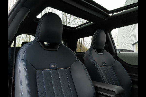MINI Mini 2.0 Cooper S Favoured - XL - Pano - Memoryzetel - Driving + Parking Ass Plus