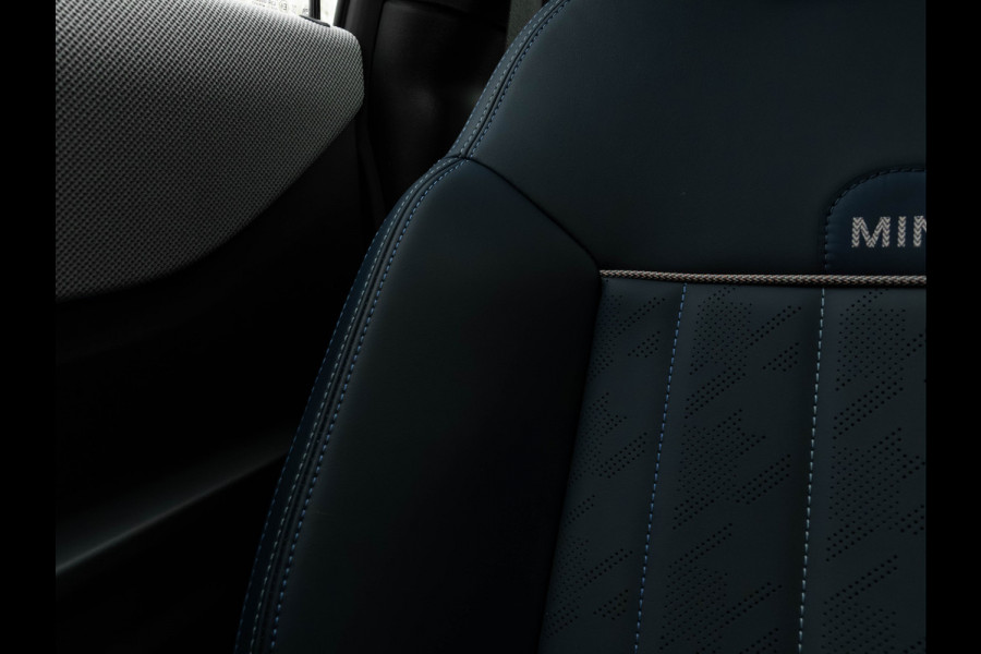 MINI Mini 2.0 Cooper S Favoured - XL - Pano - Memoryzetel - Driving + Parking Ass Plus