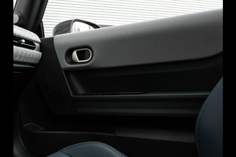 MINI Mini 2.0 Cooper S Favoured - XL - Pano - Memoryzetel - Driving + Parking Ass Plus