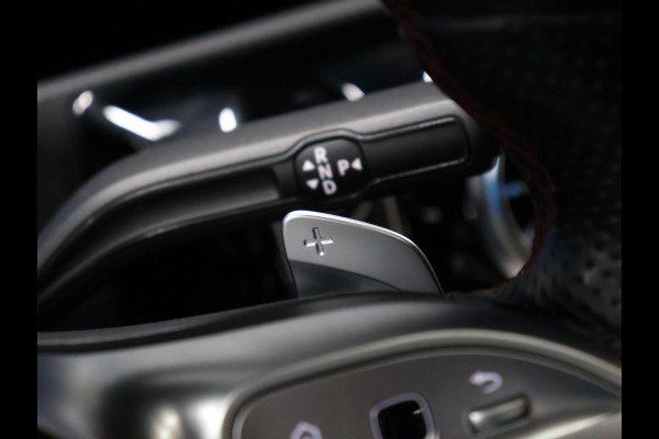 Mercedes-Benz A-Klasse 250 e AMG Limited *WEEKAANBIEIDNG* [SCHUIFKANTELDAK, SFEERVERLICHTING, CAMERA, PDC V+A, MEMORY SEATS, APPLE CARPLAY, ANDROID AUTO, CRUISE CONTROL, STOELVERWARMING, NIEUWSTAAT]